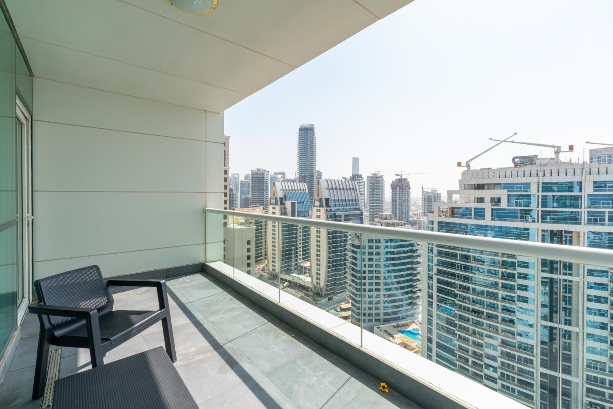 Al Bateen Residences - Ultimate Luxurious Three Bedroom Maid's Apartment *