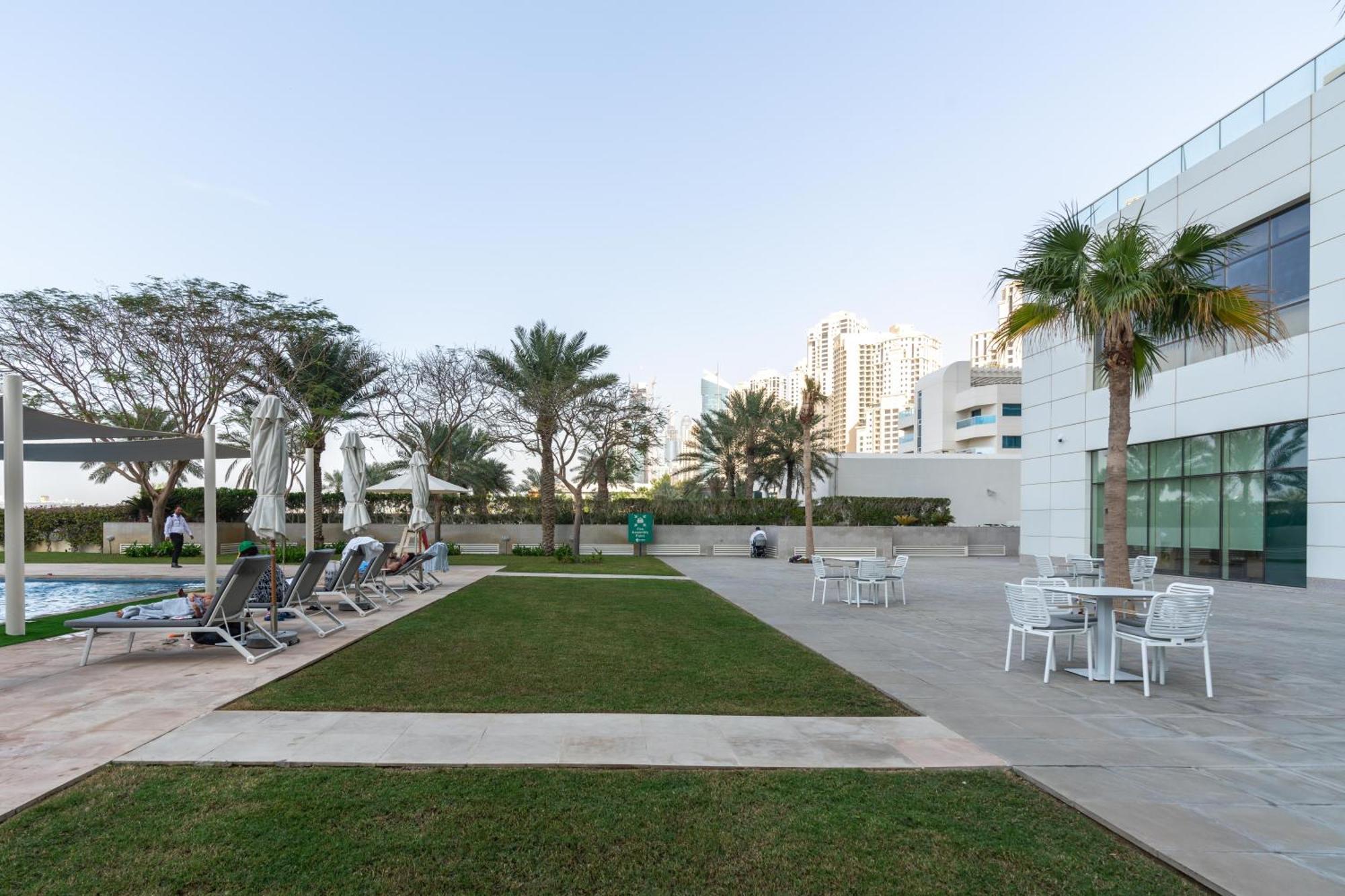 Al Bateen Residences - Ultimate Luxurious Three Bedroom Maid's * Dubai
