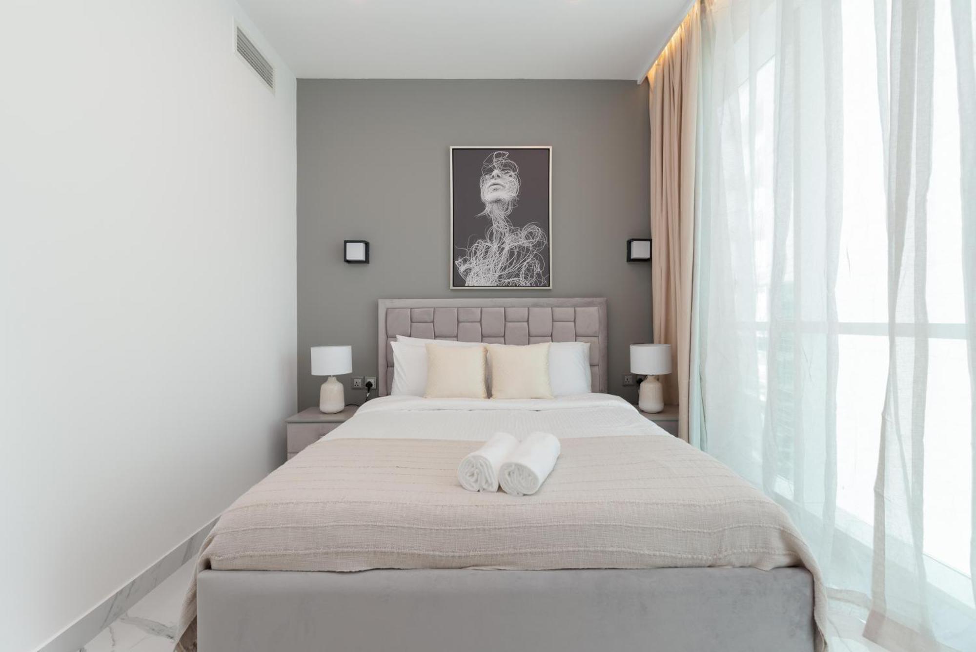 Al Bateen Residences - Ultimate Luxurious Three Bedroom Maid's Apartment Dubai